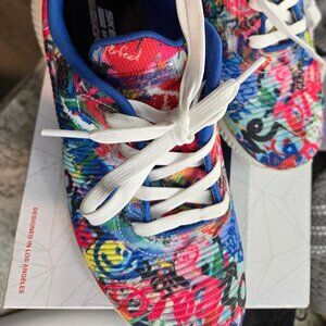 Sketchers BOBS SQUAD - Lets-Roll Multi color, size 8.5 women's Sneakers